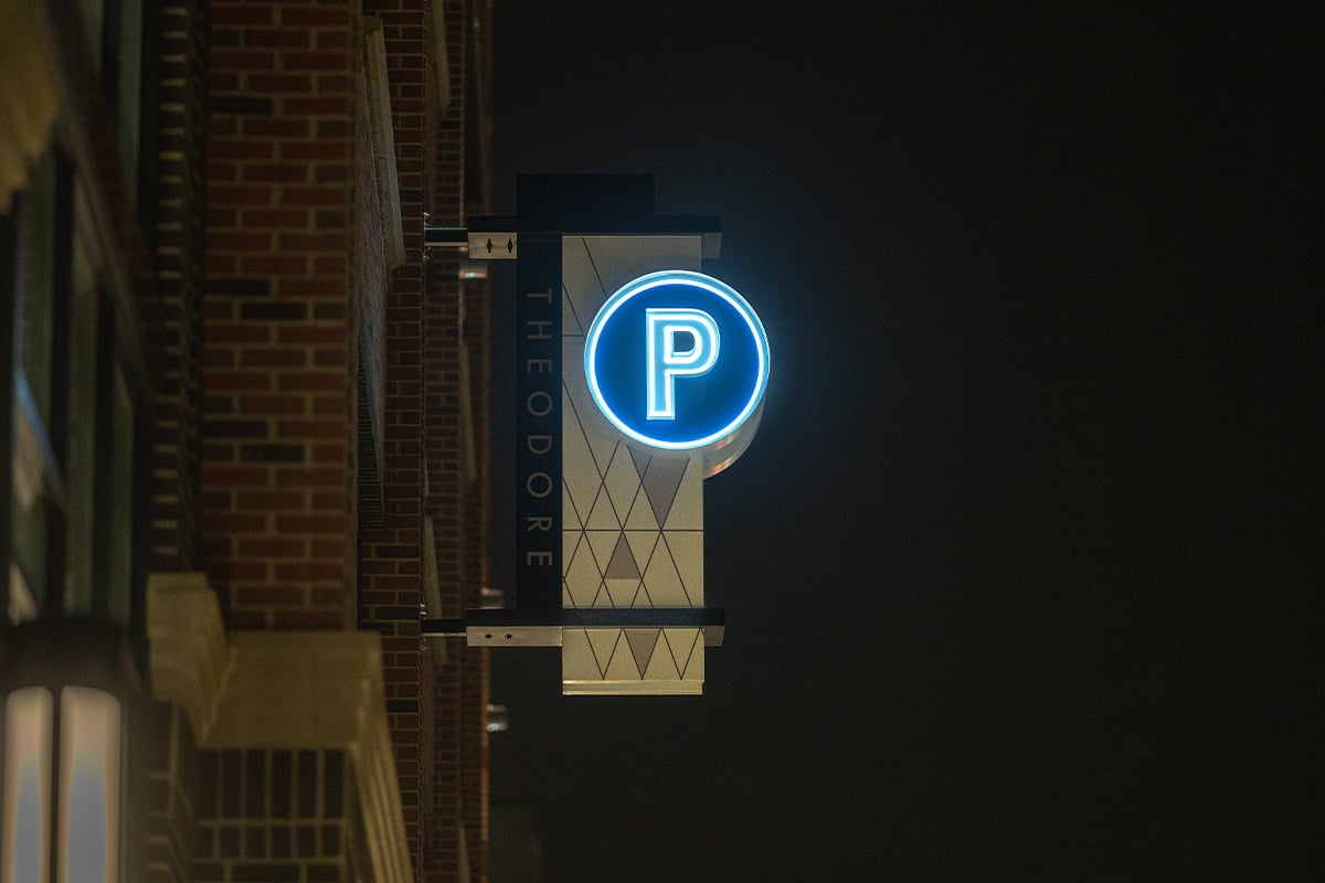 Arch-Signage_BridgePark_ParkingSign_010_E