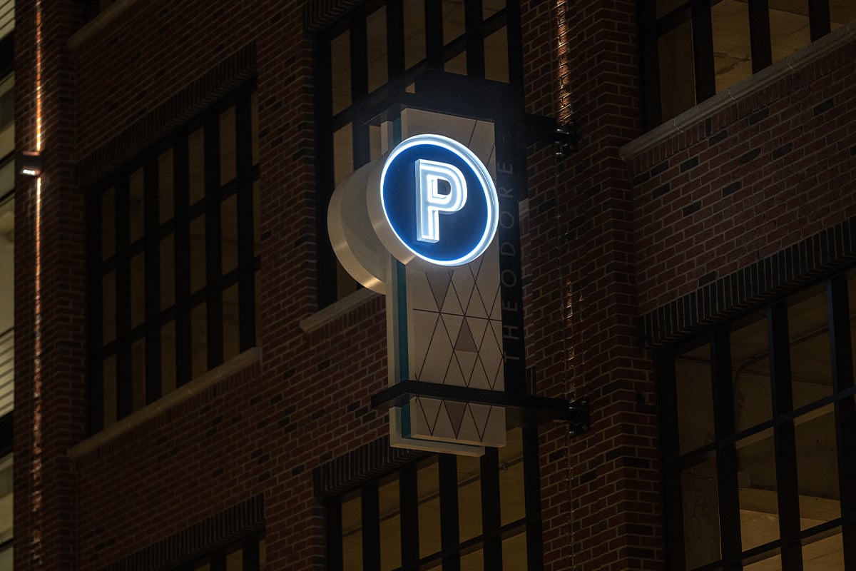 Arch-Signage_BridgePark_ParkingSign_014