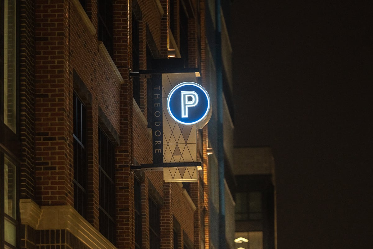 Arch-Signage_BridgePark_ParkingSign_019